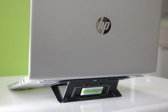 Zusammengeklappte Verpackung